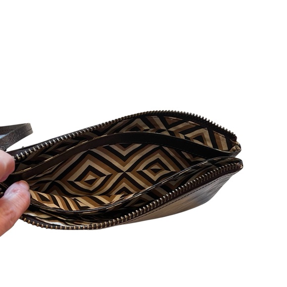 Lattico Leather Wristlet-Dark Brown-Three Zip Compartments-Geometric Fabric - Picture 5 of 9